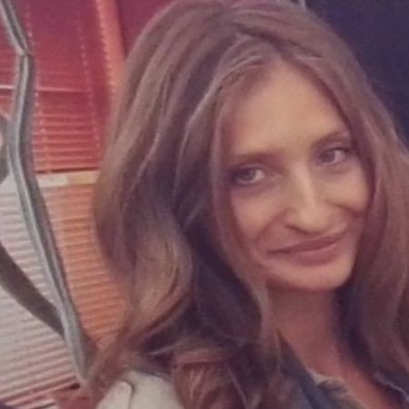 Headshot of Dr. Claudia Lanza